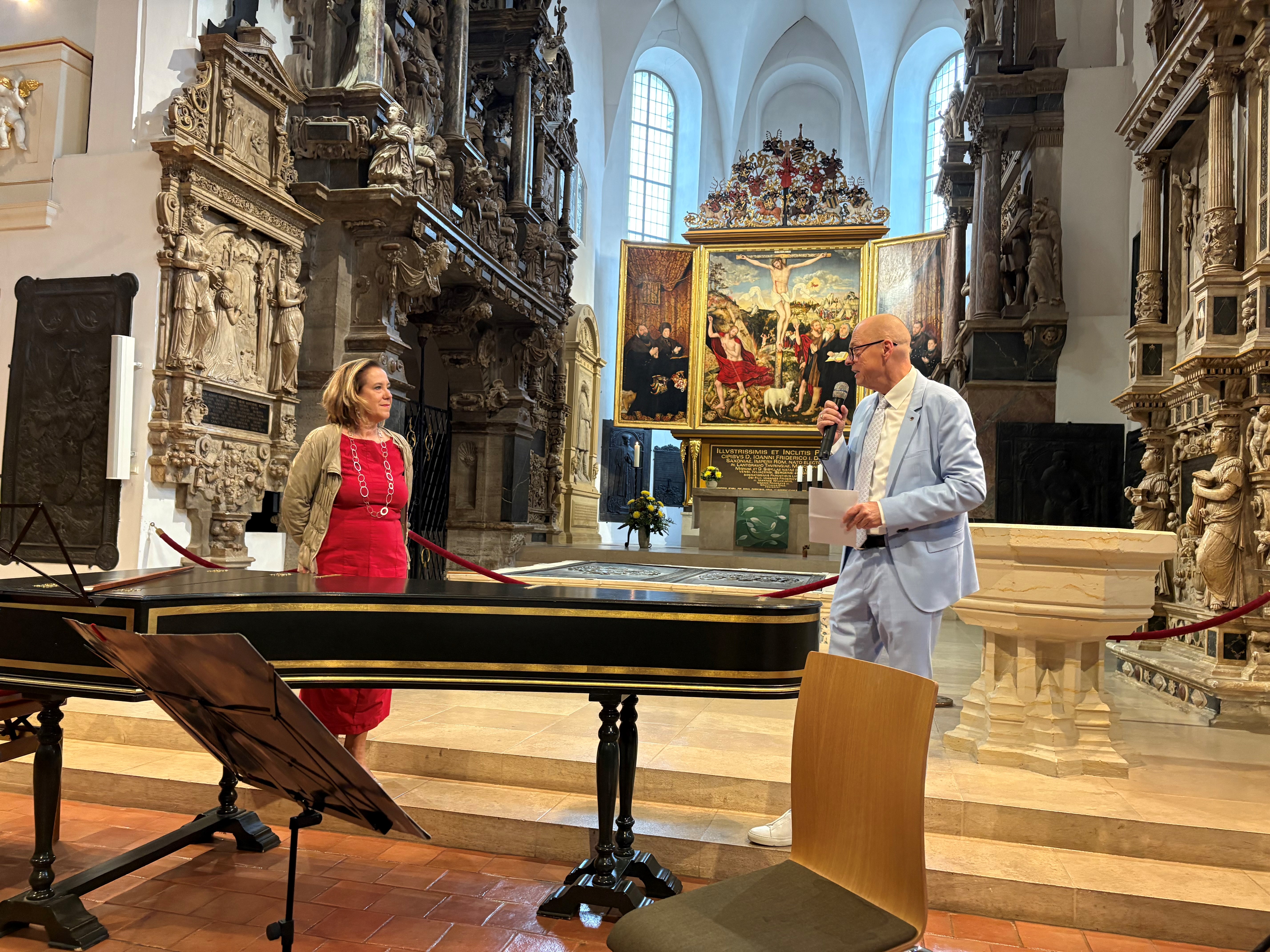 Intendantin Myriam Eichberger und OB Peter Kleine